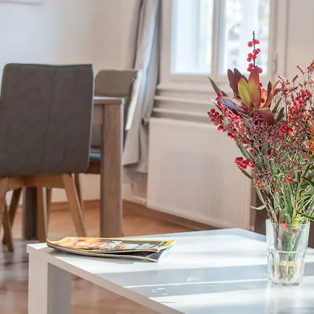 River View Апартаменты *