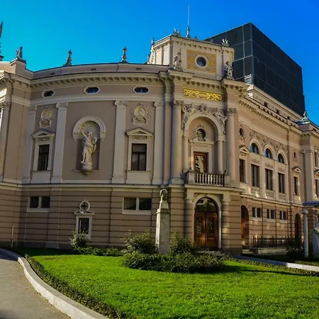 Апартаменты River View