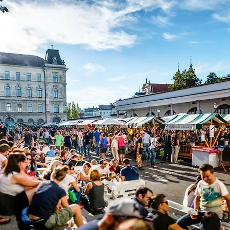 Апартаменты River View